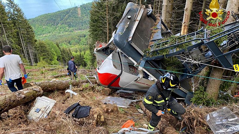 Continúan las investigaciones en Italia tras el accidente del teleférico que se precipitó al vacío