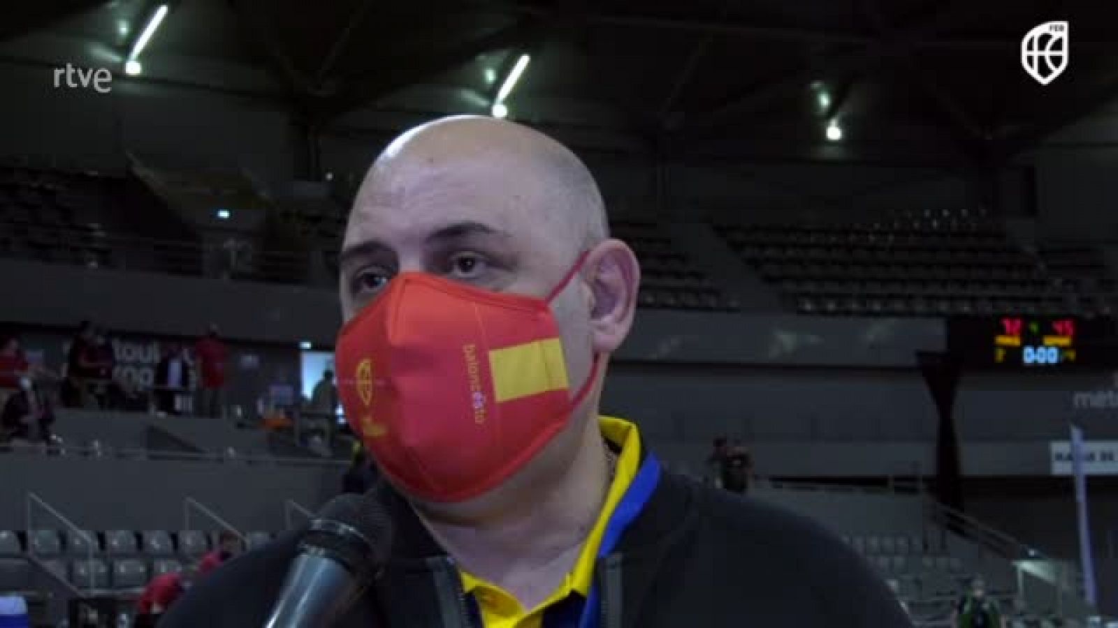 Mondelo pide calma tras la paliza ante Francia: "Es mentira" | Ver