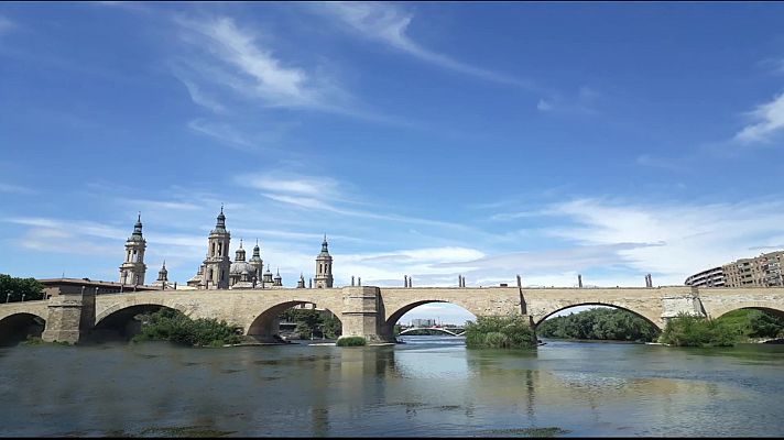 Nuboso o cubierto en el extremo noroeste peninsular, con precipitaciones débiles que se extenderán al resto del área cantábrica, remitiendo de oeste a este, abriéndose claros