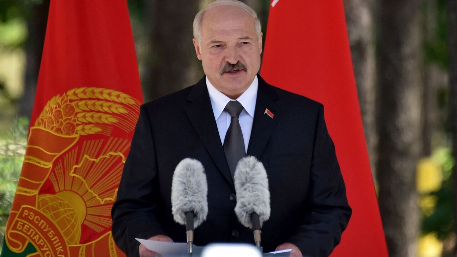 Bielorrusia: Lukashenko afirma cumplió normas internacionales