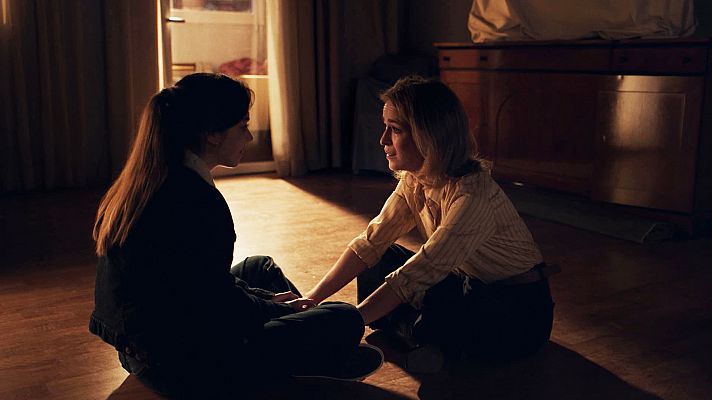 Cuéntame cómo pasó - Paula Gallego reaparece en 'Cuéntame'