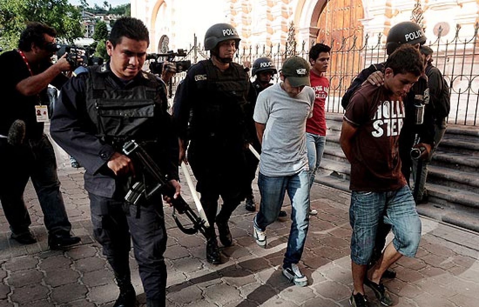 Disturbios y saqueos en Tegucigalpa (Honduras) | Ver