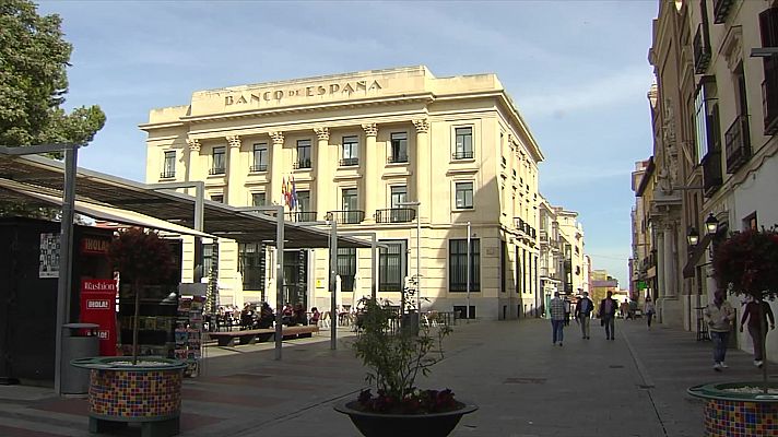 Viento de levante con intervalos de fuerte en el Estrecho. No se descarta algún chubasco localmente fuerte o persistente en Melilla o extremo sudeste peninsular