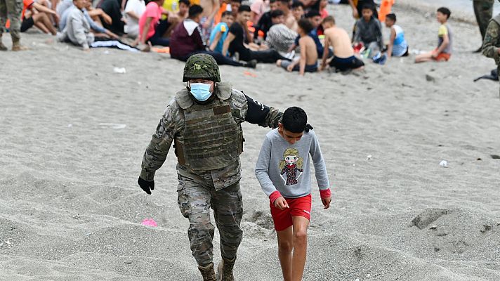 Fundación Raíces, sobre las devoluciones en caliente de menores en Ceuta: "España entera debe hacerse cargo de la guarda de estos niños"