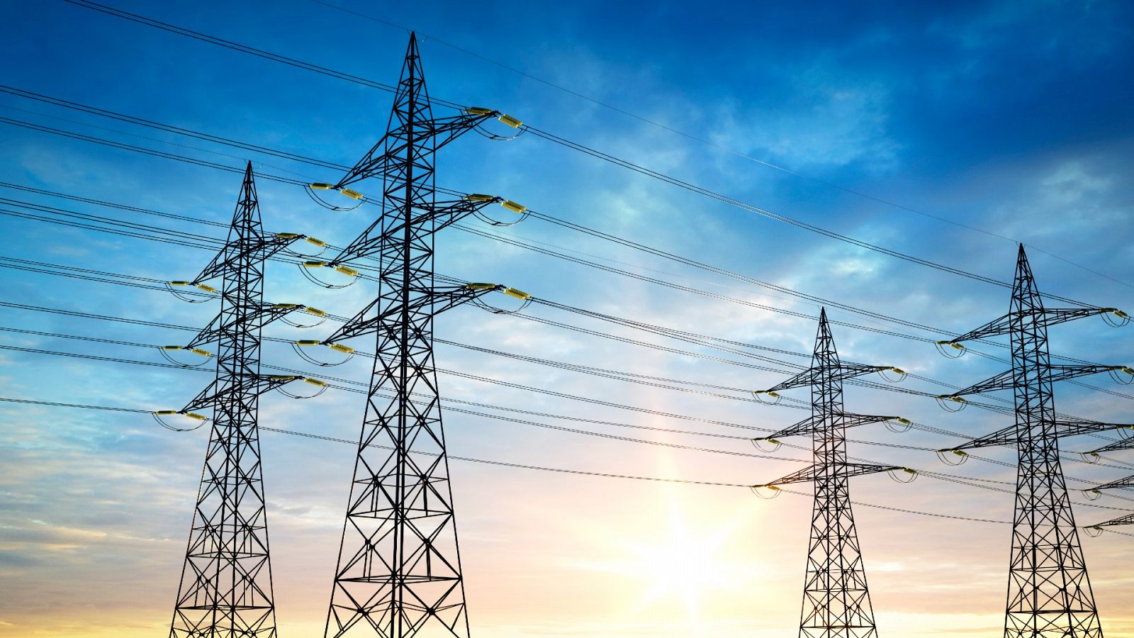 El Gobierno prepara un anteproyecto de ley para abaratar los precios de la electricidad