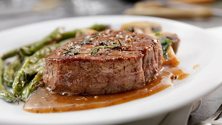 Telediario 1 - De la carne impresa en 3D a las algas: se buscan nuevos alimentos para la comida del futuro