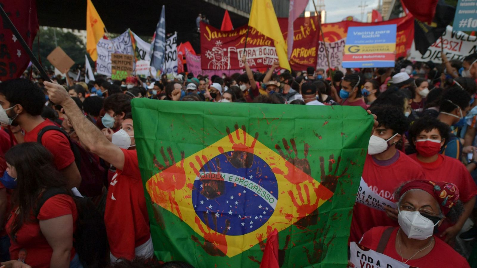 Brasil | Protestas multitudinarias contra la política sanitaria de Bolsonaro
