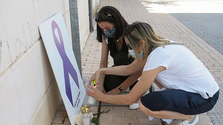 Telediario 1 - Asesinada una mujer presuntamente por su pareja en la localidad de Alovera, en Guadalajara