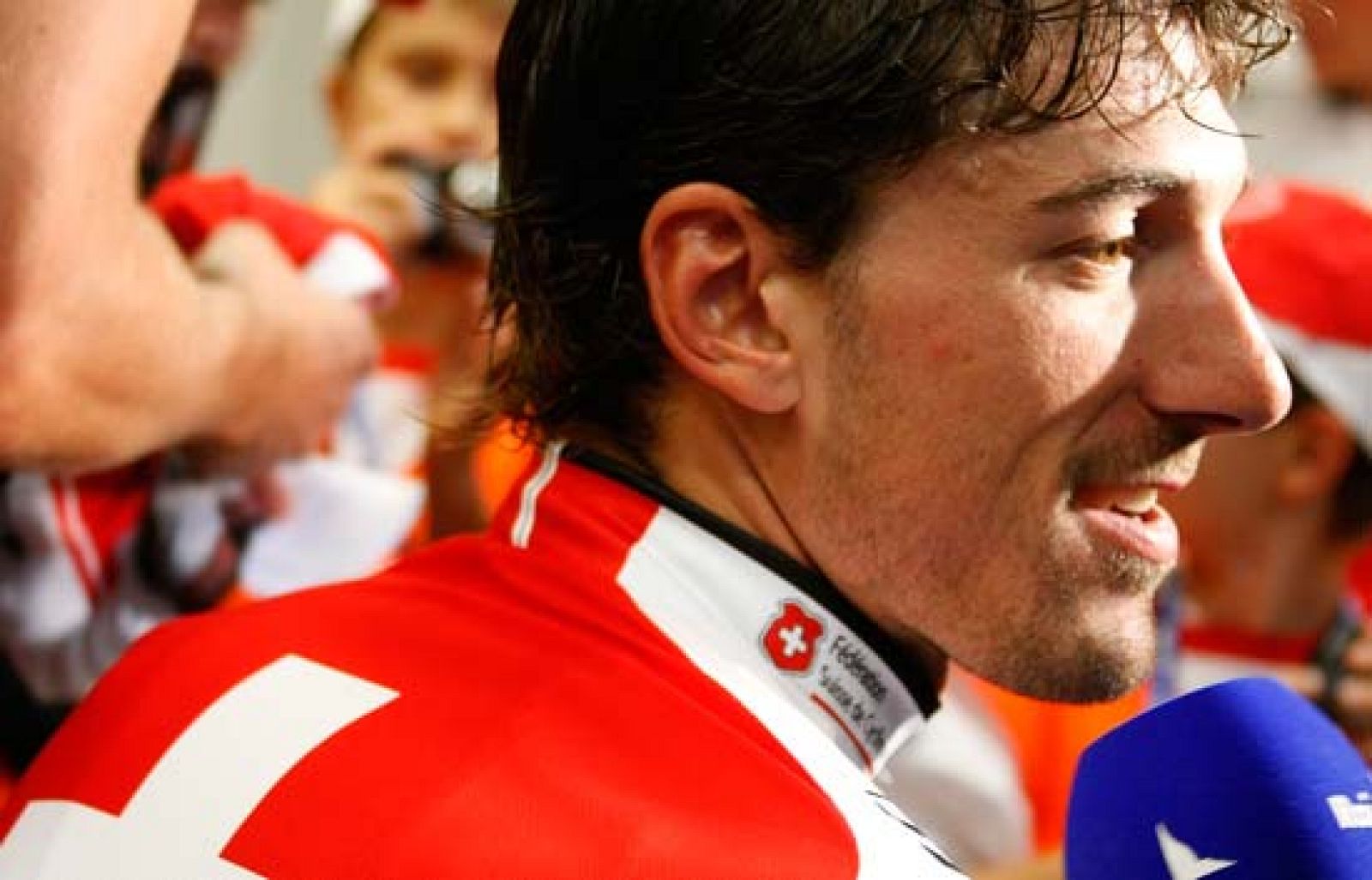Cancellara castiga a sus rivales | Ver