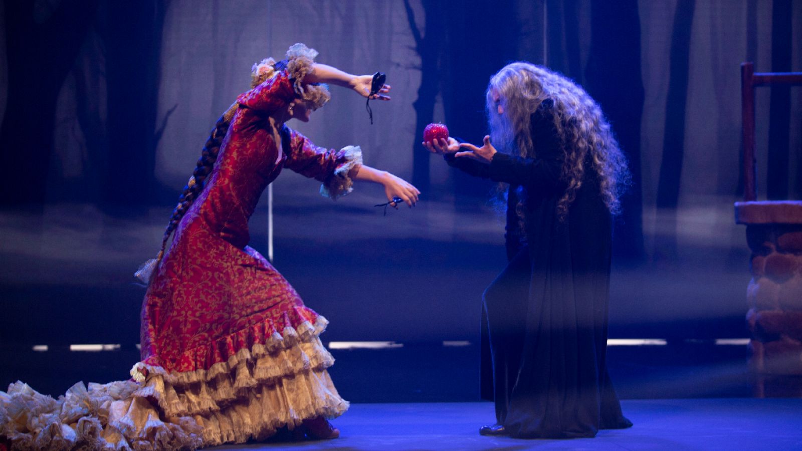 The Dancer - Actuación de Macarena en la segunda Semifinal