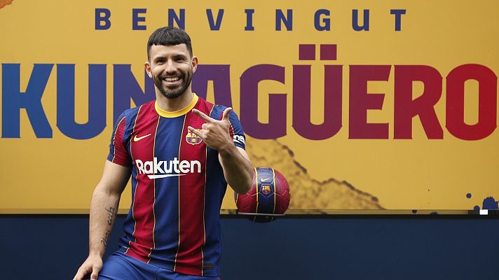 Telediario 1 - Agüero, nuevo jugador del Barça, confía en la continuidad de Messi