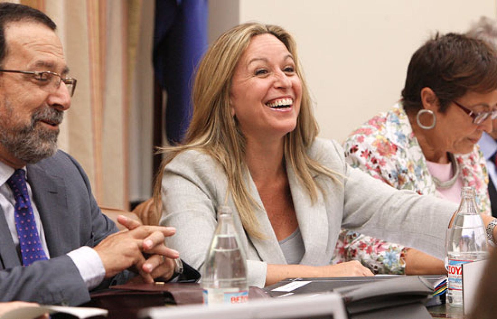 El ministerio de Sanidad y Política Social anuncia un plan para evitar que los menores beban alcohol - Ciencia y tecnología en Rtve.es | Ver