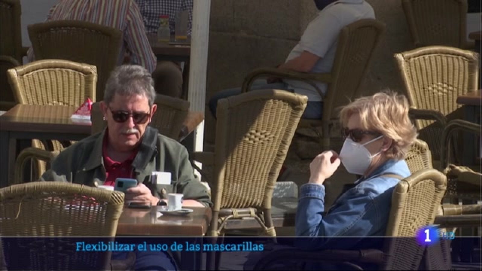 Fernández Vara no descarta retomar las mascarillas en invierno para acabar con la gripe   - 01/06/2021