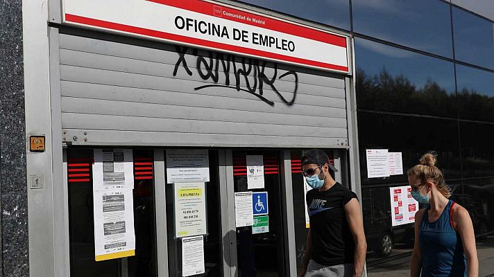 Telediario 1 - El fin del estado de alarma impulsa la creación de empleo en mayo y el paro registra una caída histórica
