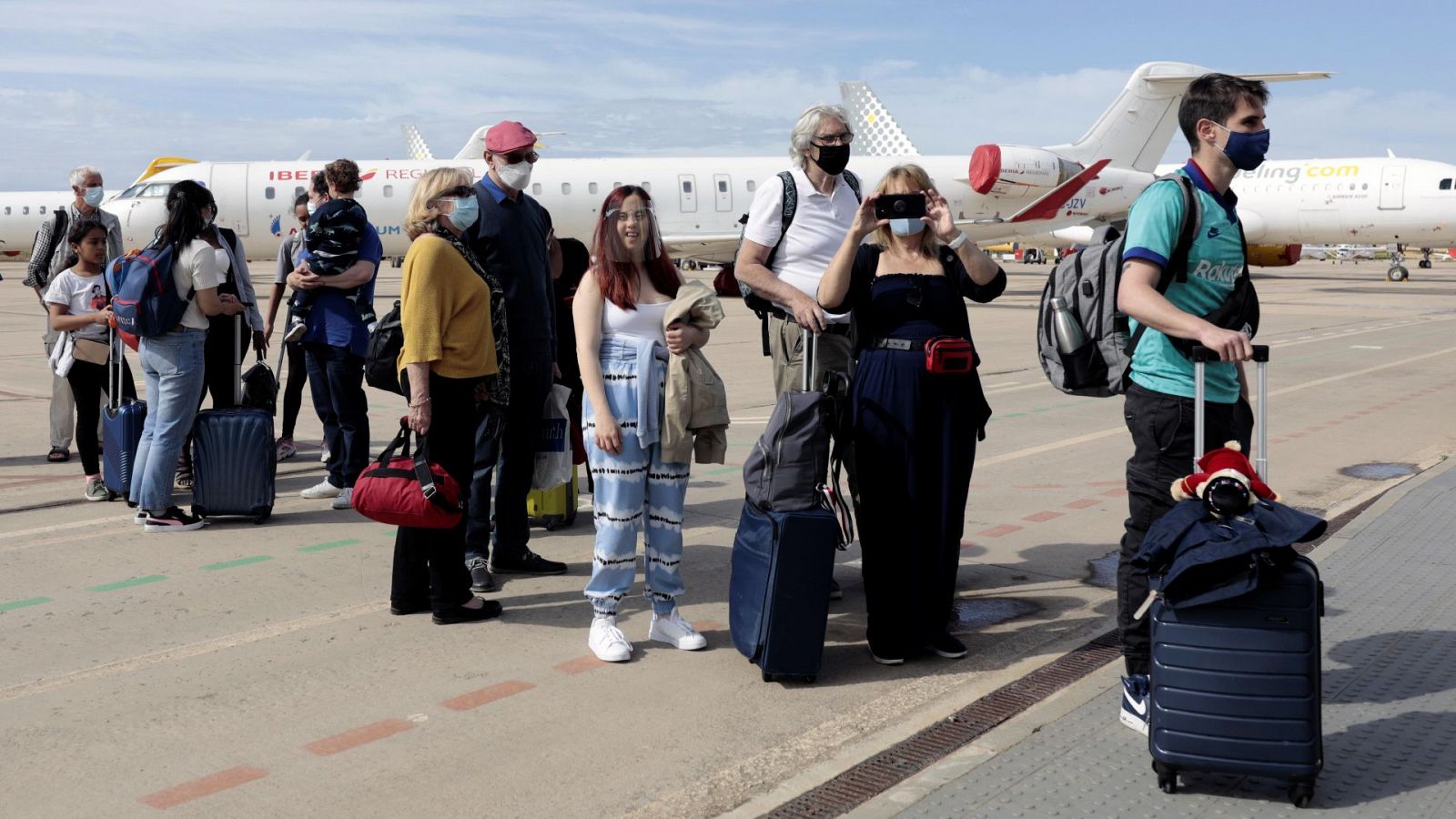 Preocupación por las colas en los aeropuertos europeos este verano