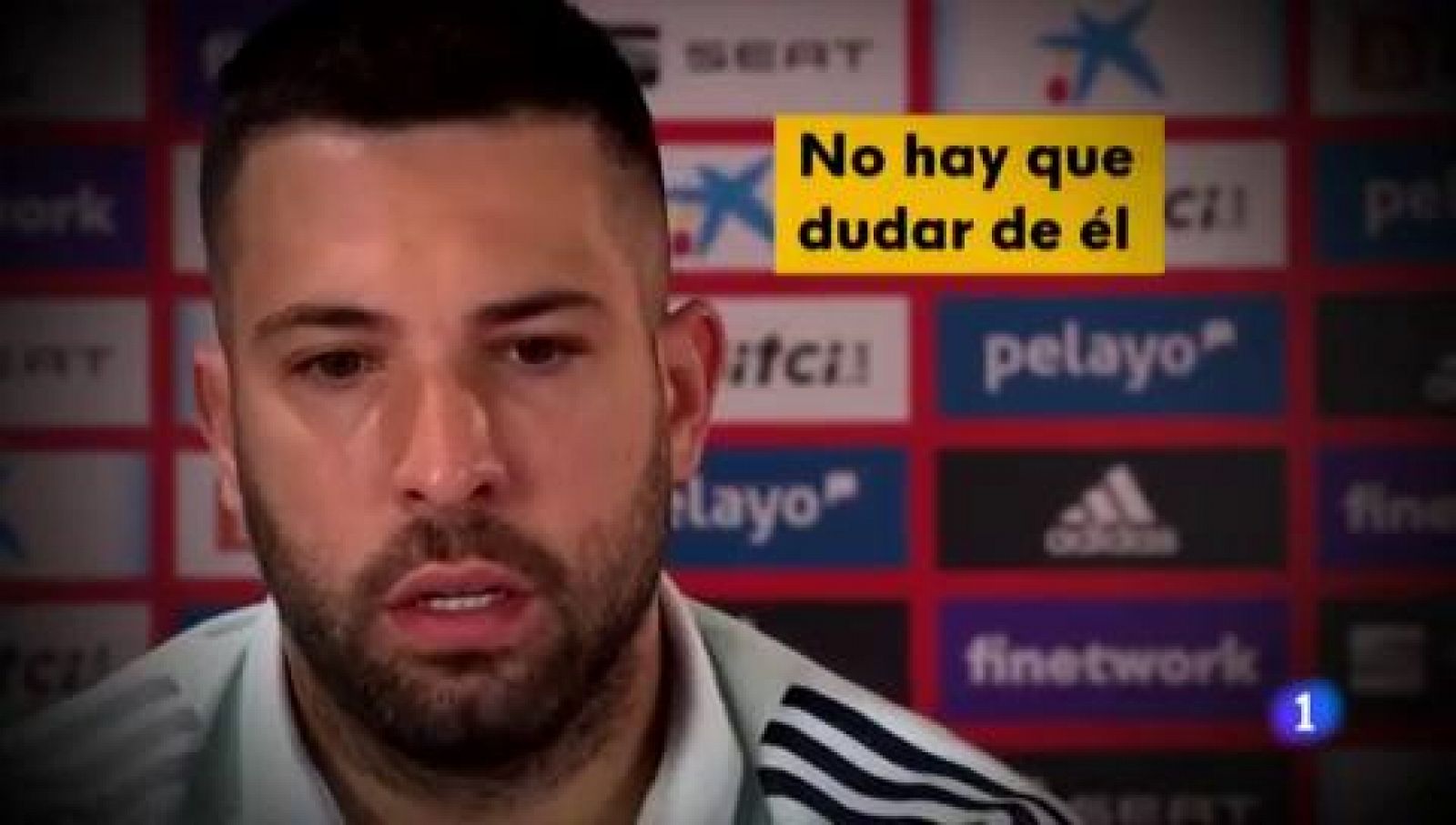 Jordi Alba confía en que Messi siga en el Barça