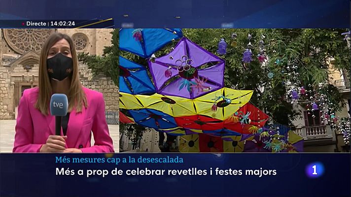 L'Informatiu - El Govern manté les reunions de 10 persones i amplia al 70% l'aforament de congressos i cerimònies religioses o civils