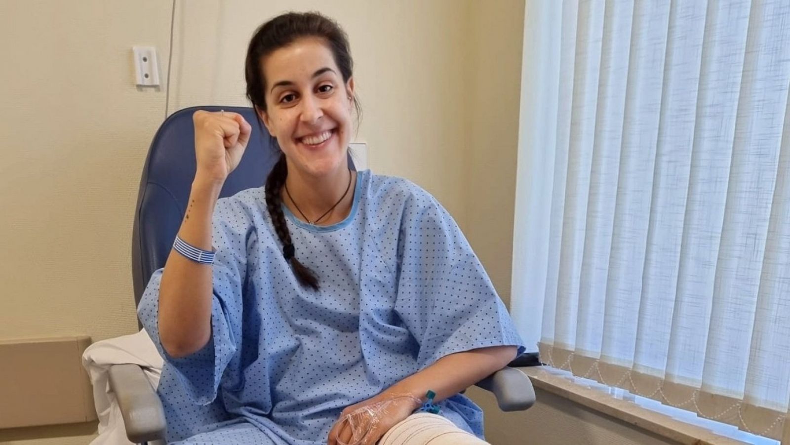 Carolina Marín afronta con optimismo la recuperación de su rodilla 