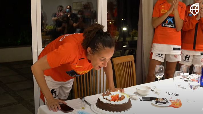 Telediario 1 - Laia Palau, homenajeada por sus 300 internacionalidades