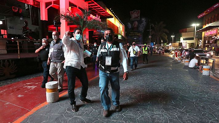 Telediario 1 - Los contagios de coronavirus repuntan en la turística Cancún, cuando se encuentran en retroceso en el resto de México