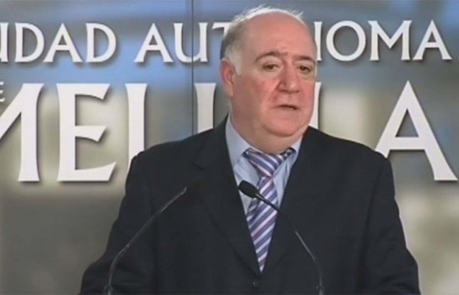 La austeridad será el principio que regirá el presupuesto de la ciudad para el 2010. El secretario general de UGT, Cándido Méndez, defiende la formación para potenciar la mano de obra cualificada.