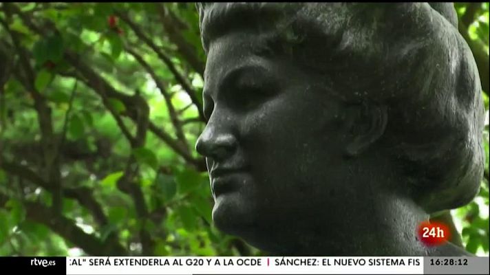 Parlamento - Emilia Pardo Bazán en el Senado