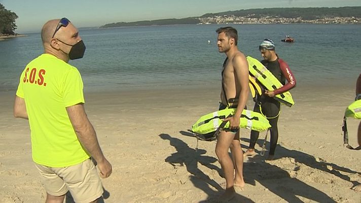  - Selección de socorristas para as praias de Marín