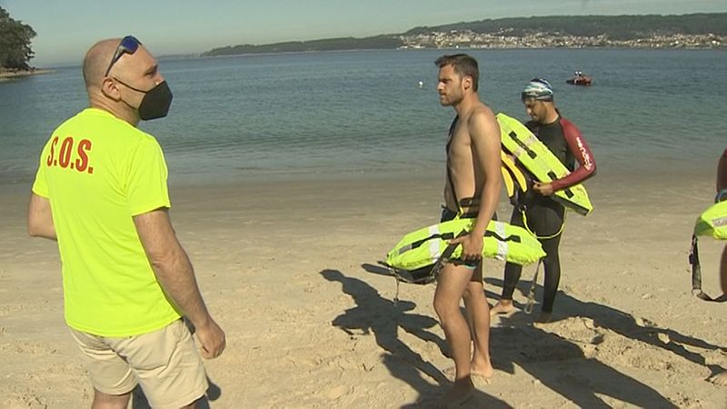 Selección de socorristas para as praias de Marín