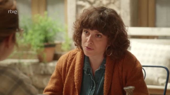 Dos vidas - Dos Vidas: Julia y Elena discuten por el taller