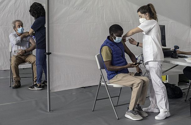 La tarde en 24h - Simón, sobre ponerse la segunda dosis en otra comunidad: "Existe la opción"