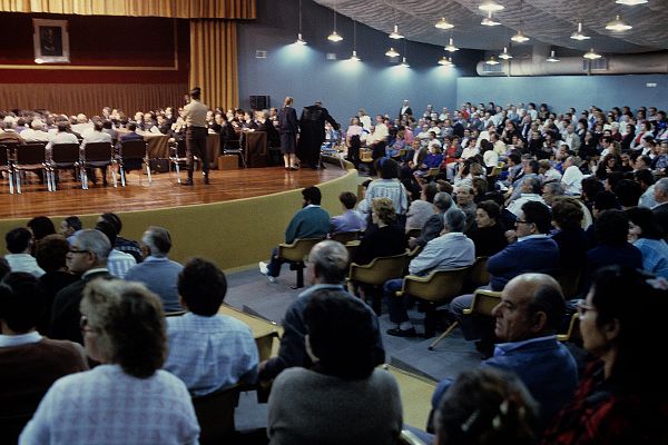 Fue noticia en el Archivo de RTVE - Disturbios tras la sentencia del macrojuicio por la colza