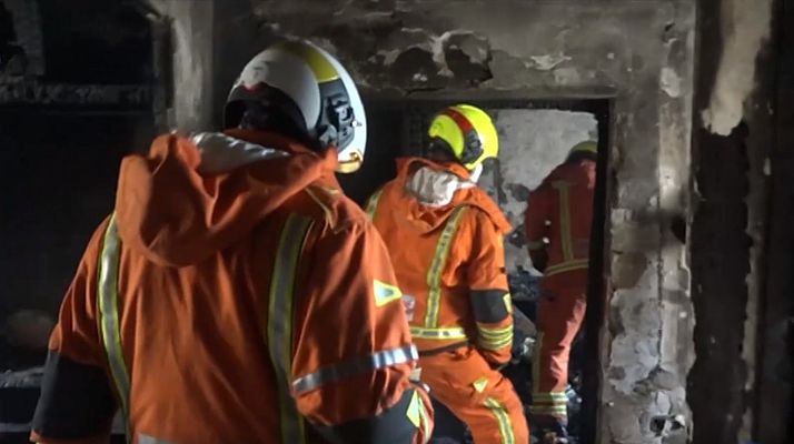 Fallece un hombre y otras tres personas resultan heridas en un incendio en Algemesí