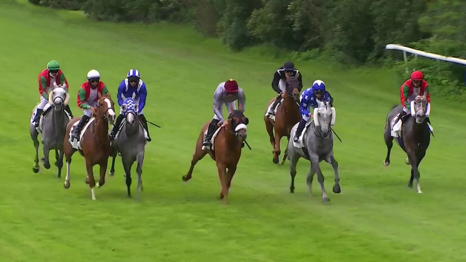 Hípica - Circuito nacional de carreras de caballos. Desde el hipódromo de San Sebastián