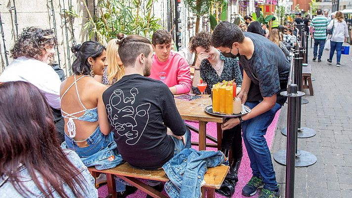 Sanidad acuerda con las CC.AA. que "las medidas sobre hostelería y ocio nocturno pasan a ser recomendaciones"