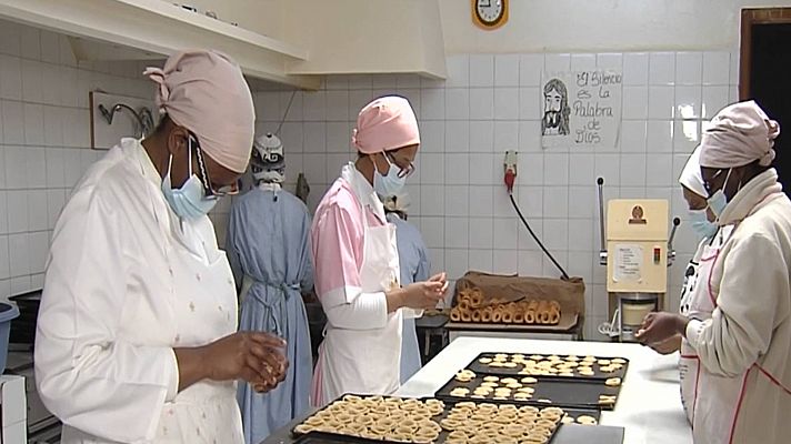 Telediario 1 - Un convento se adapta a las nuevas tarifas eléctricas