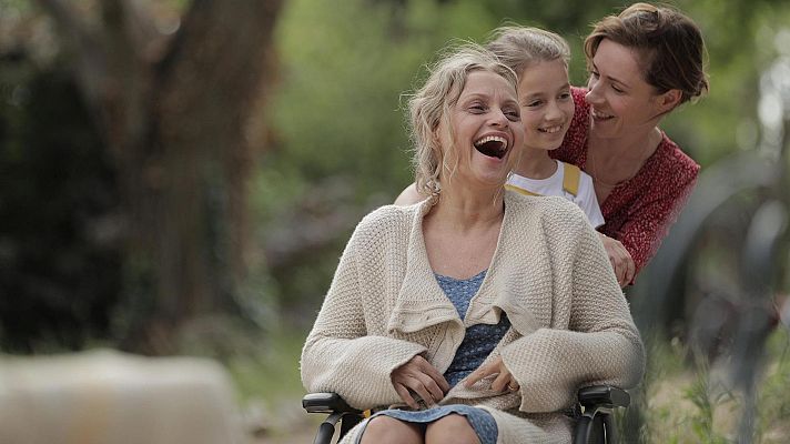 Cine internacional - Una mesa en la provenza. Médica a la fuerza