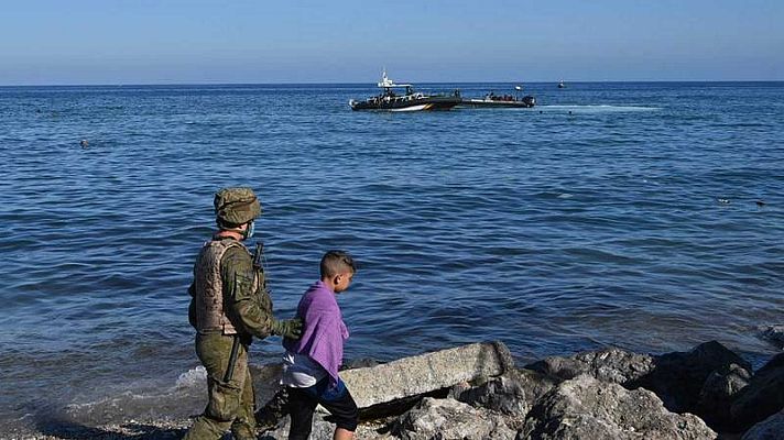 Telediario 1 - Gobierno pedirá visado para Ceuta y Melilla