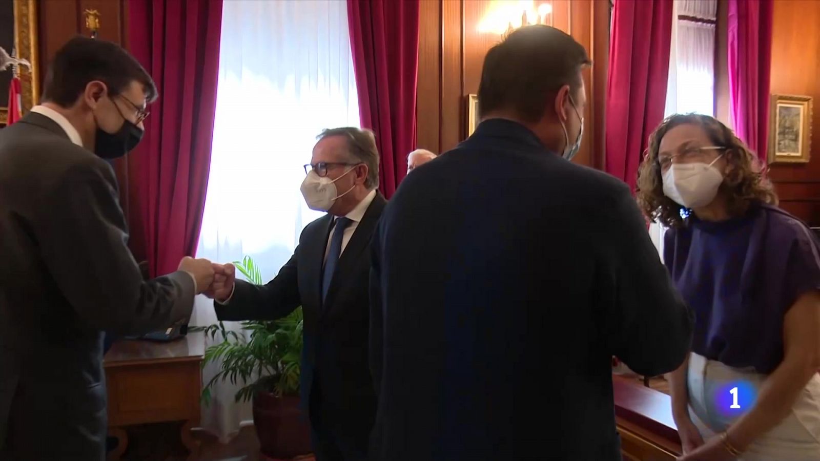 El Gobierno insiste en estudiar pedir visado a los marroquíes para entrar en Ceuta y Melilla - Ver ahora