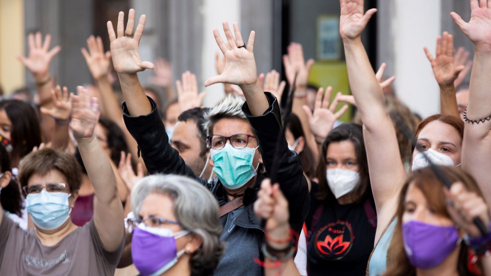 Manifestaciones en Canarias en repulsa por el asesinato de las niñas de Tenerife presuntamente a manos de su padre