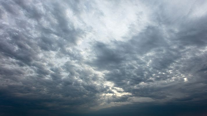 El tiempo - Chubascos localmente fuertes en Galicia, Asturias y zonas de Castilla y León