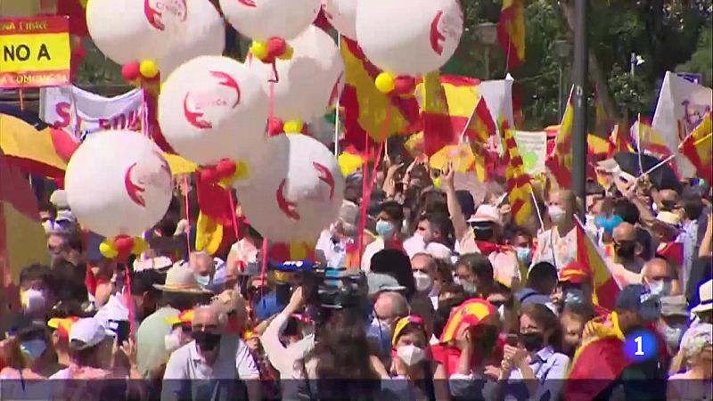 Unes 25.000 persones clamen a Colón contra els indults