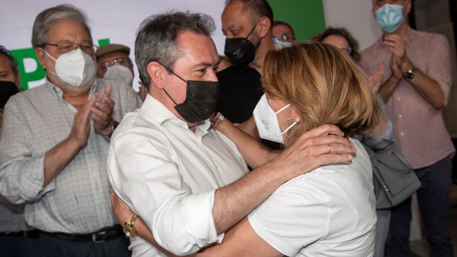 PSOE-A | Espadas gana las primarias y Díaz renuncia a la Secretaría General