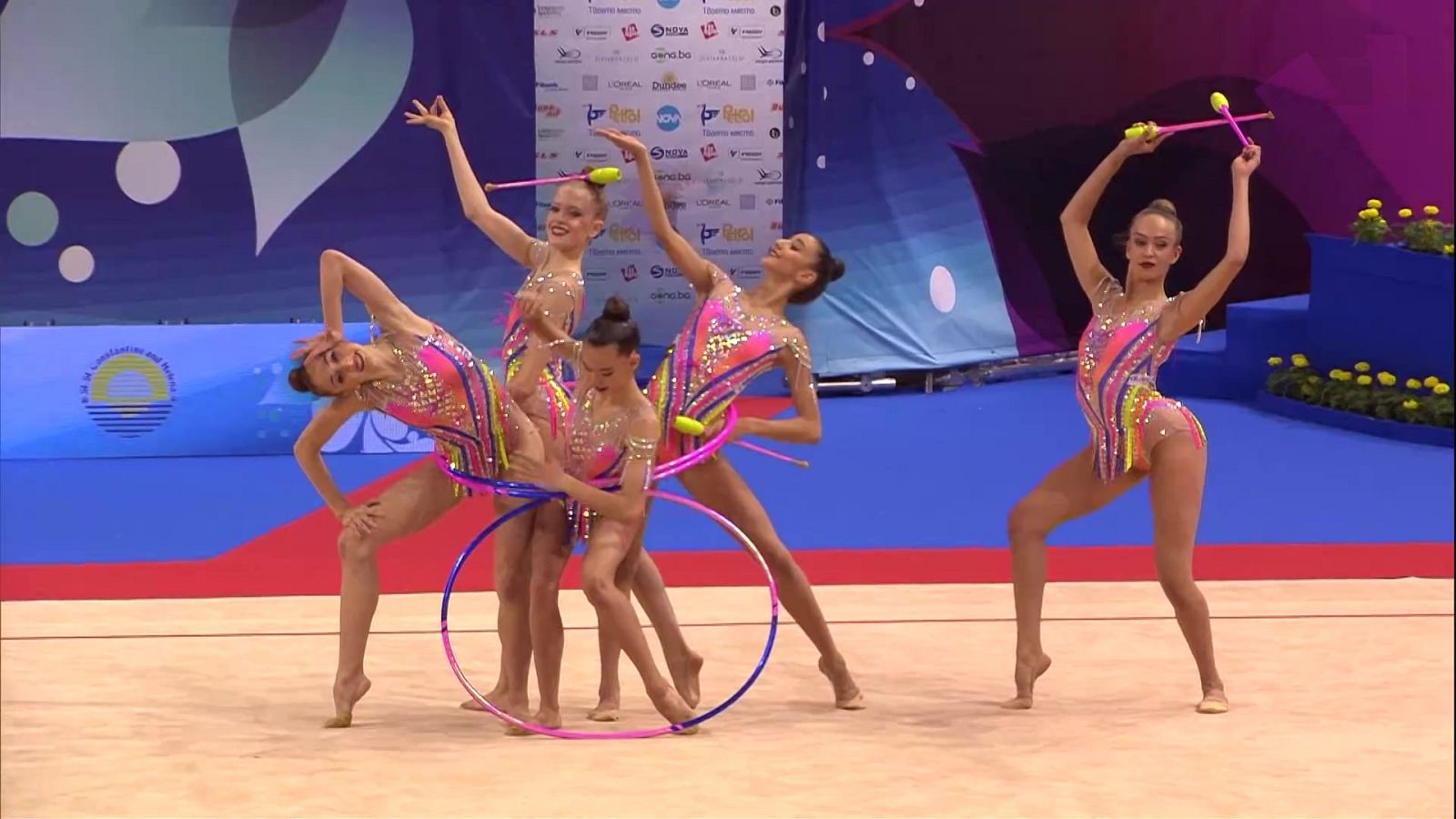 Gimnasia rítmica - Campeonato de Europa. Final conjuntos por aparatos 3 aros y 2 mazas  - ver ahora