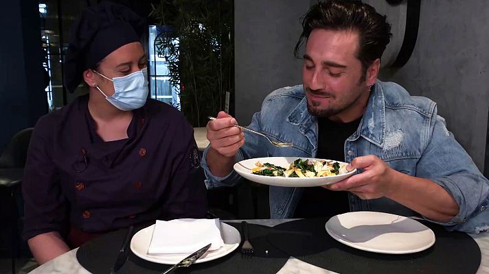 Como sapiens - La receta de espinacas braseadas que vuelven loco a Bustamante