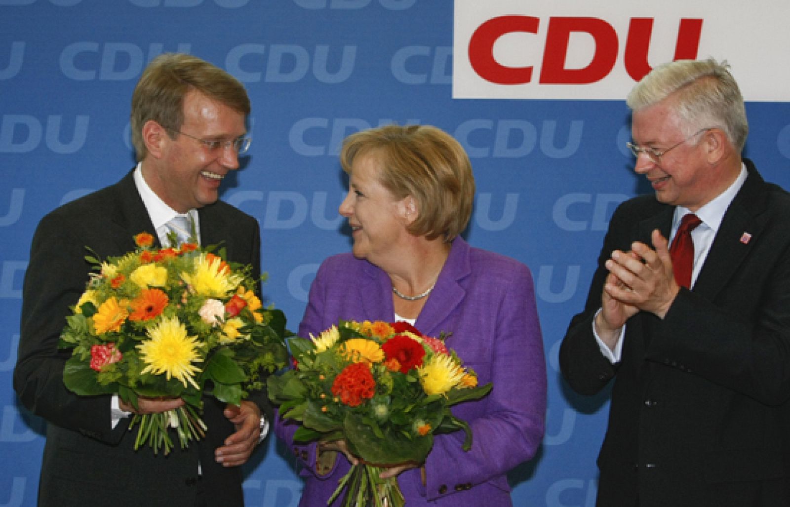 Alemania repite jefe de gobierno y gira a la derecha | Ver