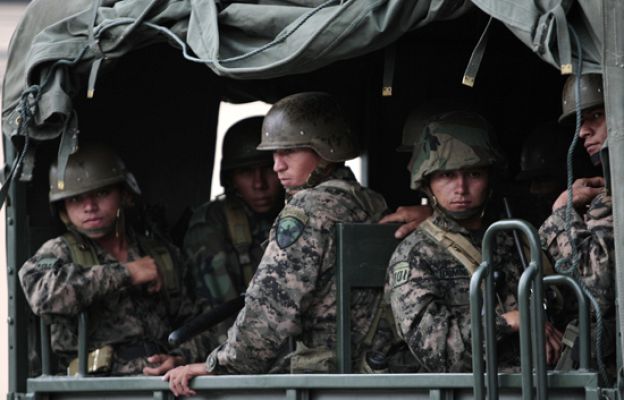  - Estado de sitio encubierto