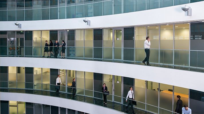 Telediario 1 - La semana laboral de cuatro días vuelve al centro del debate