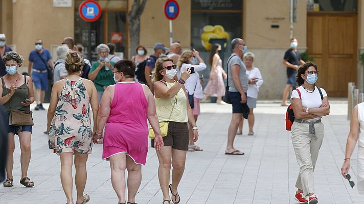 Los expertos no descartas nuevas olas de COVID