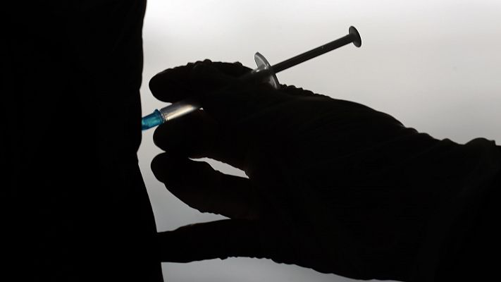 Telediario 1 - Apenas un 28% de los que tienen entre 60 y 69 años ha recibido las dos dosis de la vacuna