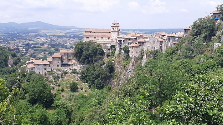 La mula, la alternativa al coche en el pueblo italiano de Artena